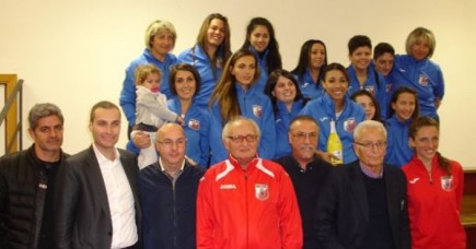 Presentata la squadra del Città Isola Liri-Bellator calcio a cinque femminile